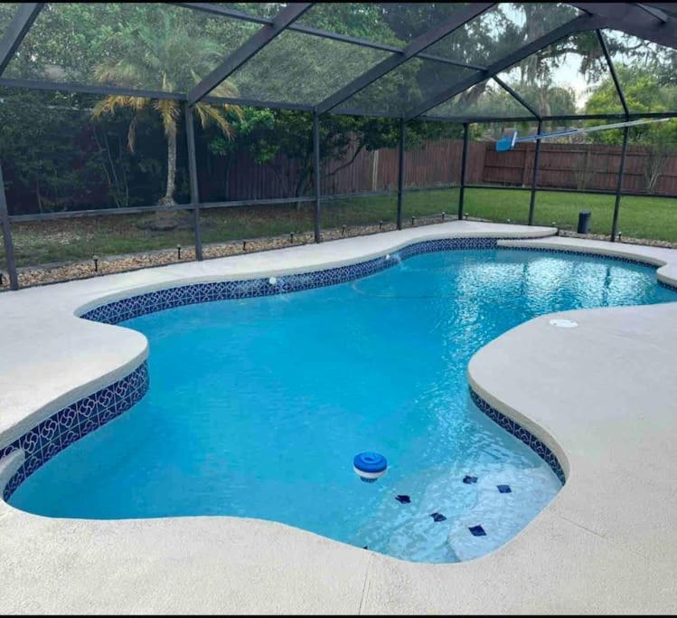 Lake Valrico'S Camelot Court With Heated Pool & Access To Private Lake المظهر الخارجي الصورة